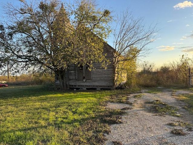 485 W Brook ST, Bartlett, TX 76511