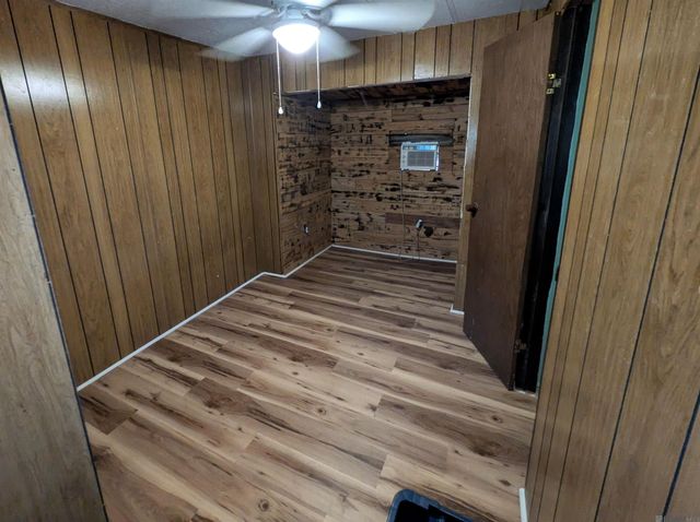 906 E Verna St, Gonzales, LA 70737