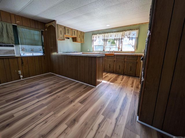 906 E Verna St, Gonzales, LA 70737