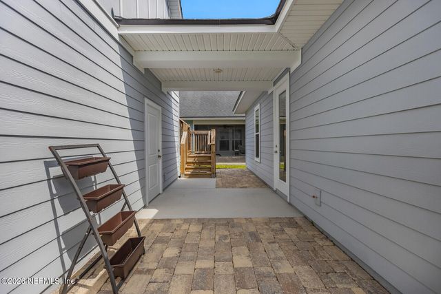 61 WILLOW BREEZE Lane, Ponte Vedra, FL 32081