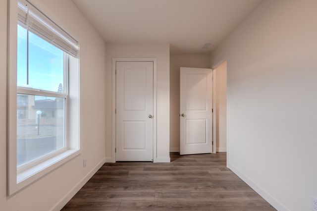 4074 S Pacific Hwy Highway 10, Medford, OR 97501