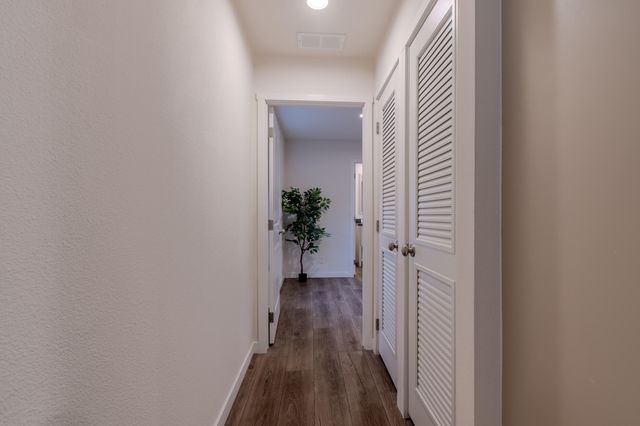 4074 S Pacific Hwy Highway 10, Medford, OR 97501