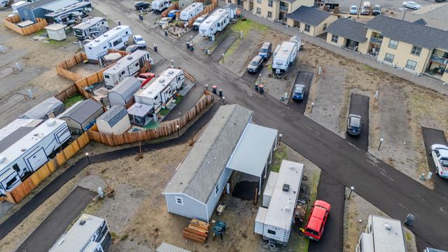 4074 S Pacific Hwy Highway 10, Medford, OR 97501