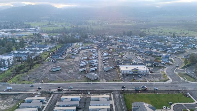 4074 S Pacific Hwy Highway 10, Medford, OR 97501