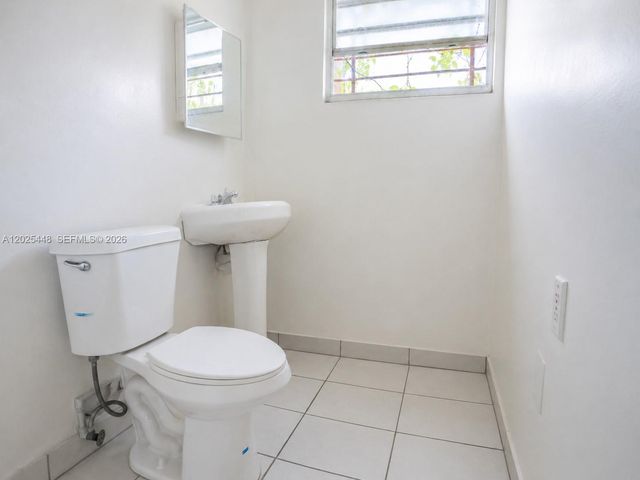 455 E 10th Avenue, Hialeah, FL 33010