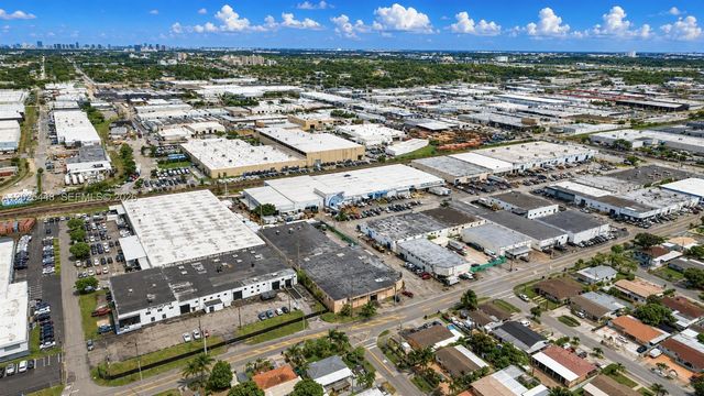455 E 10th Avenue, Hialeah, FL 33010