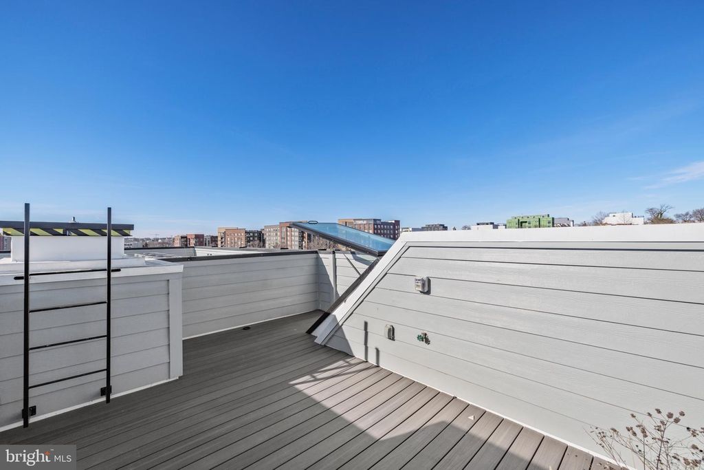 824 18TH ST NE #10, Washington, DC 20002