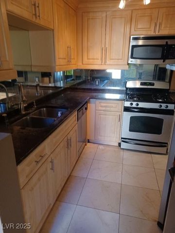 230 East FLAMINGO Road 236, Las Vegas, NV 89169