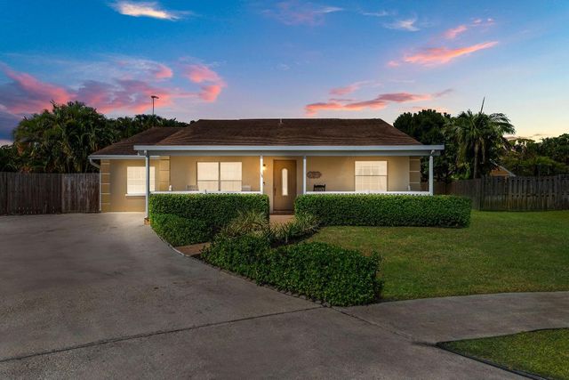 6567 Cindi Lane, Greenacres, FL 33467