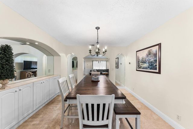 6567 Cindi Lane, Greenacres, FL 33467