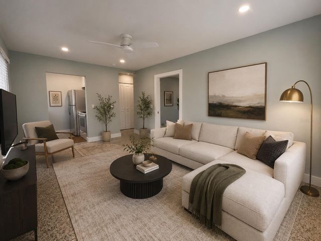 40 82ND AVENUE S Unit `1, Treasure Island, FL 33706