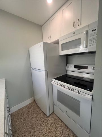 40 82ND AVENUE S Unit `1, Treasure Island, FL 33706