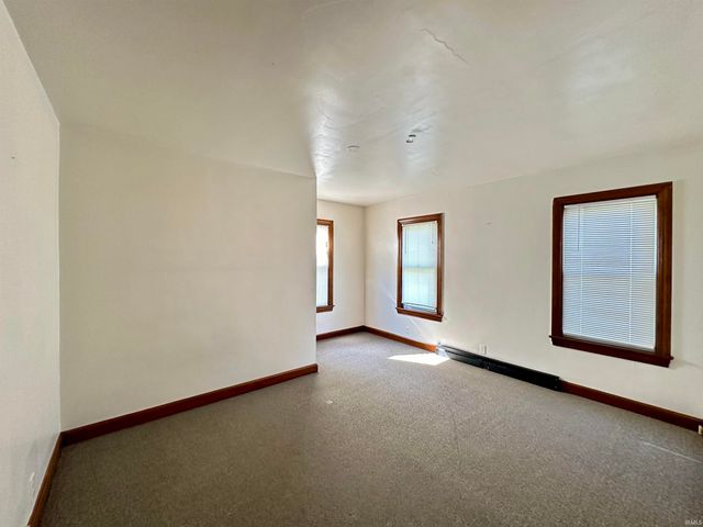 923 Jackson Street, Jasper, IN 47546