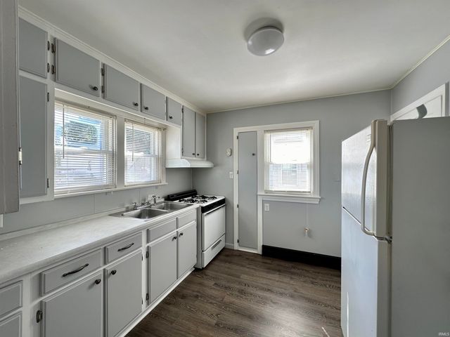 923 Jackson Street, Jasper, IN 47546