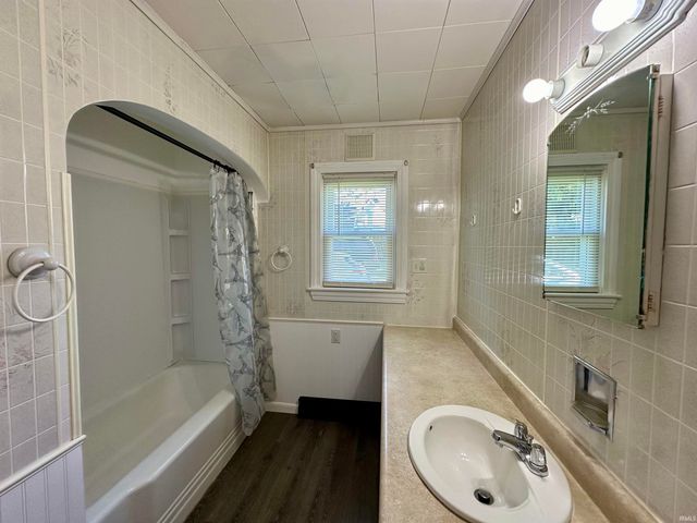 923 Jackson Street, Jasper, IN 47546