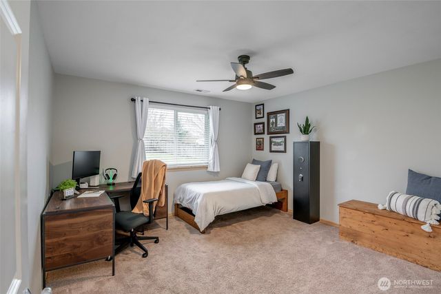 16669 Rainier View Drive SE, Yelm, WA 98597