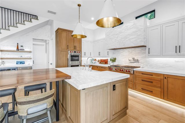 386 26TH AVENUE SE, St Petersburg, FL 33705