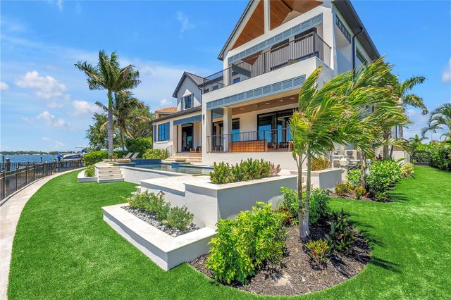 386 26TH AVENUE SE, St Petersburg, FL 33705