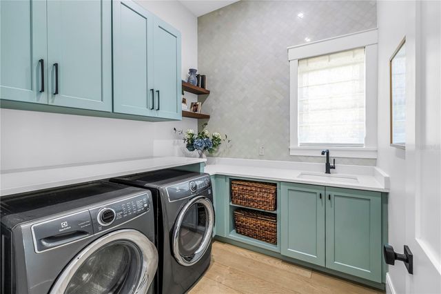 386 26TH AVENUE SE, St Petersburg, FL 33705