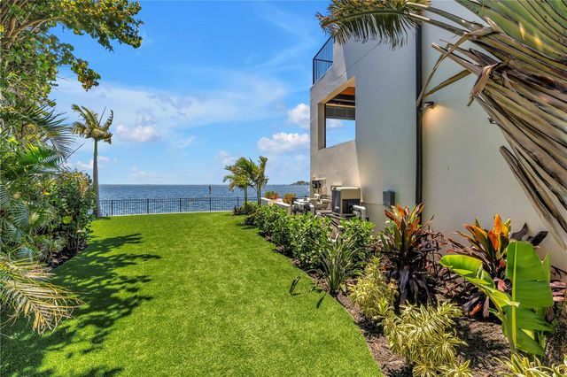 386 26TH AVENUE SE, St Petersburg, FL 33705