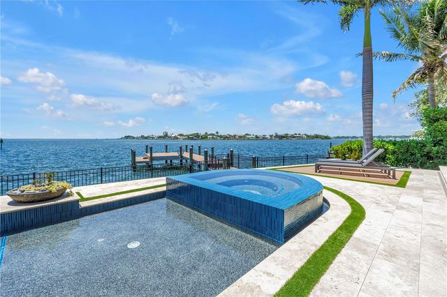 386 26TH AVENUE SE, St Petersburg, FL 33705