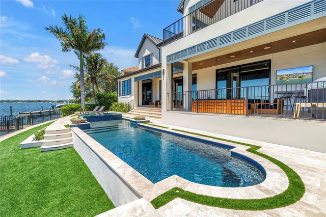 386 26TH AVENUE SE, St Petersburg, FL 33705