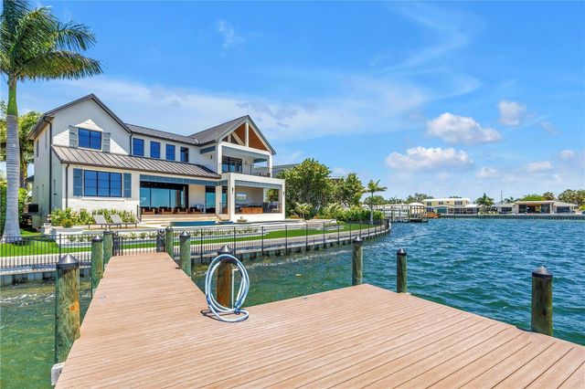 386 26TH AVENUE SE, St Petersburg, FL 33705