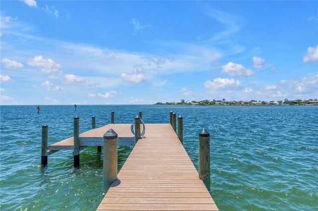 386 26TH AVENUE SE, St Petersburg, FL 33705