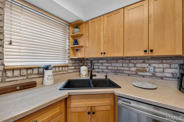 7903 Royal Arms Court, Crestwood, MO 63123