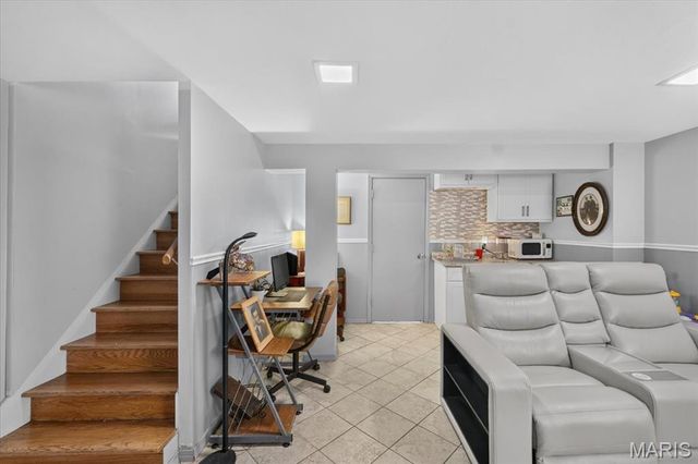 7903 Royal Arms Court, Crestwood, MO 63123