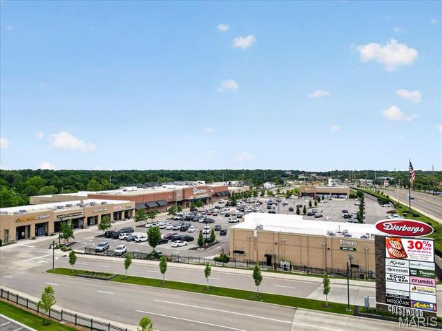 7903 Royal Arms Court, Crestwood, MO 63123