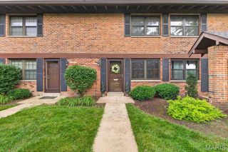 7903 Royal Arms Court, Crestwood, MO 63123