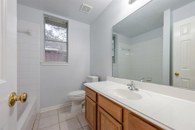 3823 Addison Drive, Pearland, TX 77584