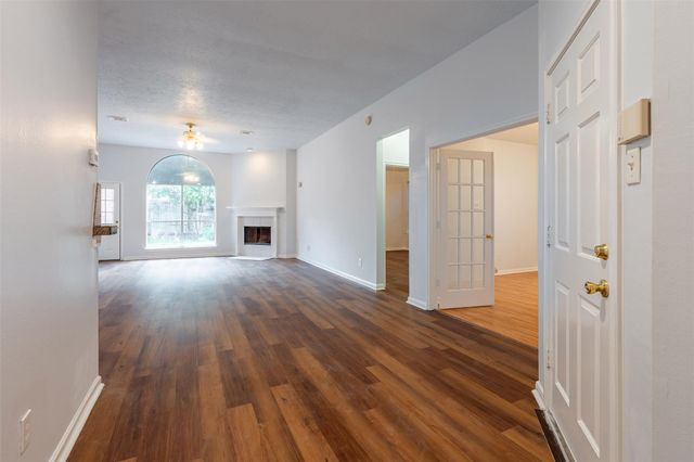 3823 Addison Drive, Pearland, TX 77584