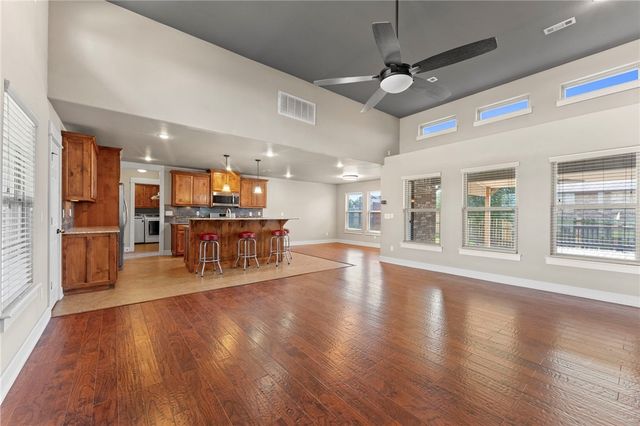 6300 SW Bear Road, Bentonville, AR 72713