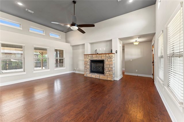 6300 SW Bear Road, Bentonville, AR 72713