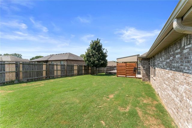 6300 SW Bear Road, Bentonville, AR 72713