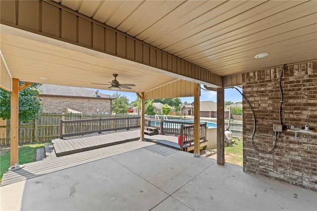 6300 SW Bear Road, Bentonville, AR 72713