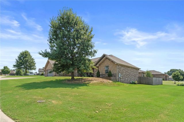 6300 SW Bear Road, Bentonville, AR 72713
