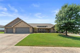 6300 SW Bear Road, Bentonville, AR 72713