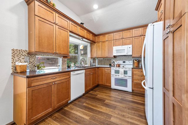 7754 Park Falls Drive, Houston, TX 77095