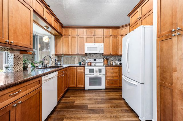 7754 Park Falls Drive, Houston, TX 77095