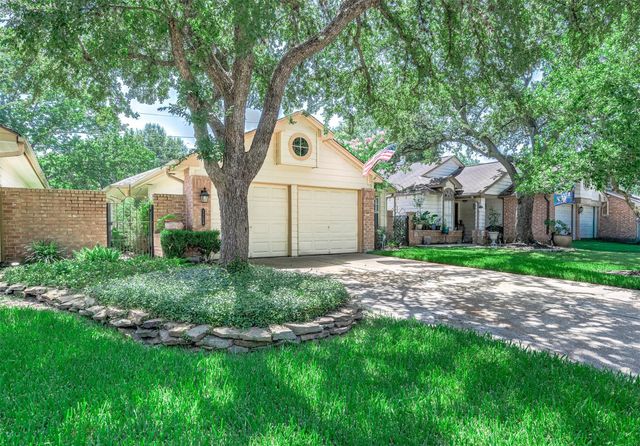 7754 Park Falls Drive, Houston, TX 77095