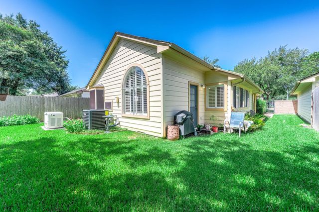 7754 Park Falls Drive, Houston, TX 77095