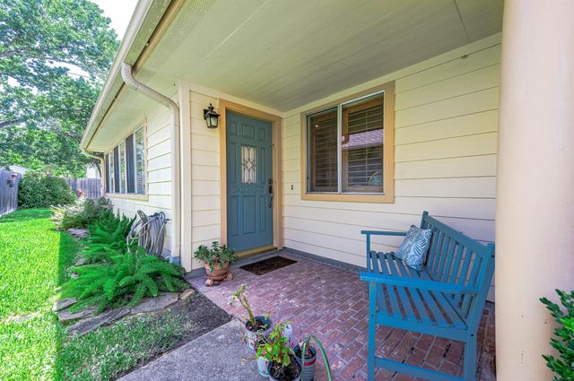 7754 Park Falls Drive, Houston, TX 77095