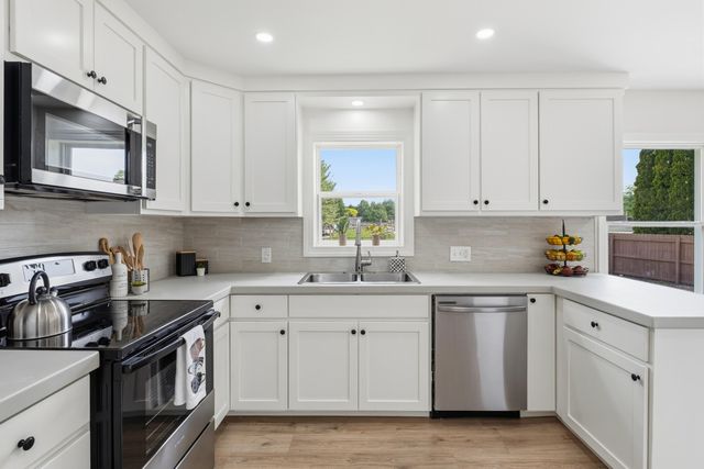 4103 Port Sheldon Street, Hudsonville, MI 49426