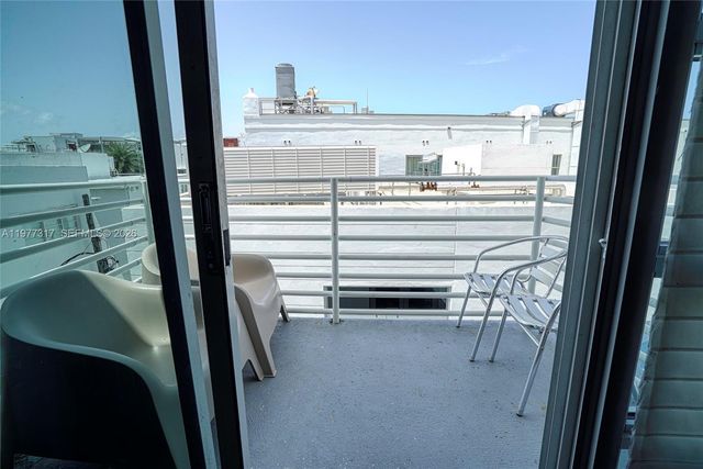 1052 Ocean Dr C407, Miami Beach, FL 33139