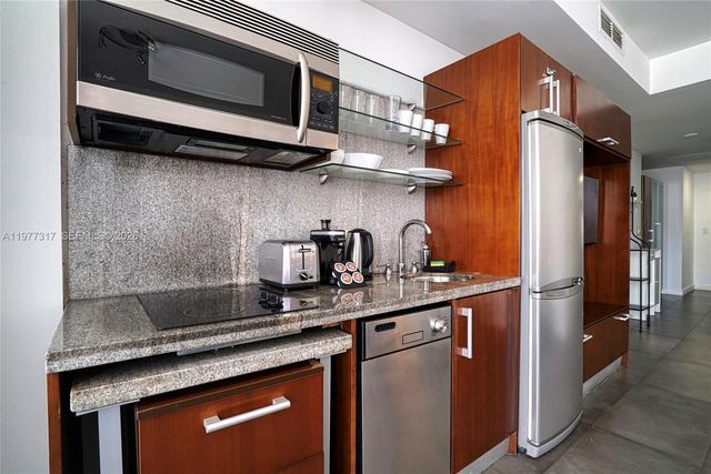 1052 Ocean Dr C407, Miami Beach, FL 33139