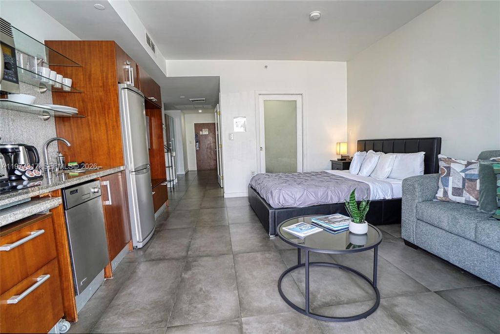 1052 Ocean Dr C407, Miami Beach, FL 33139