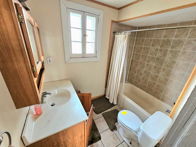 106 W State Street, Mendon, MI 49072